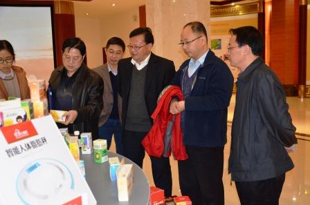 國家藥監(jiān)總局領(lǐng)導(dǎo)到仁和集團(tuán)調(diào)研