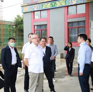 宜春市人大常委會(huì)主任張鑒武考察仁和集團(tuán)